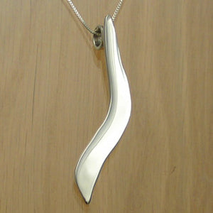 Curvaceous Silver Pendant with Necklace Chain